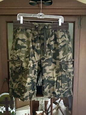 Men's Camo Cargo Shorts